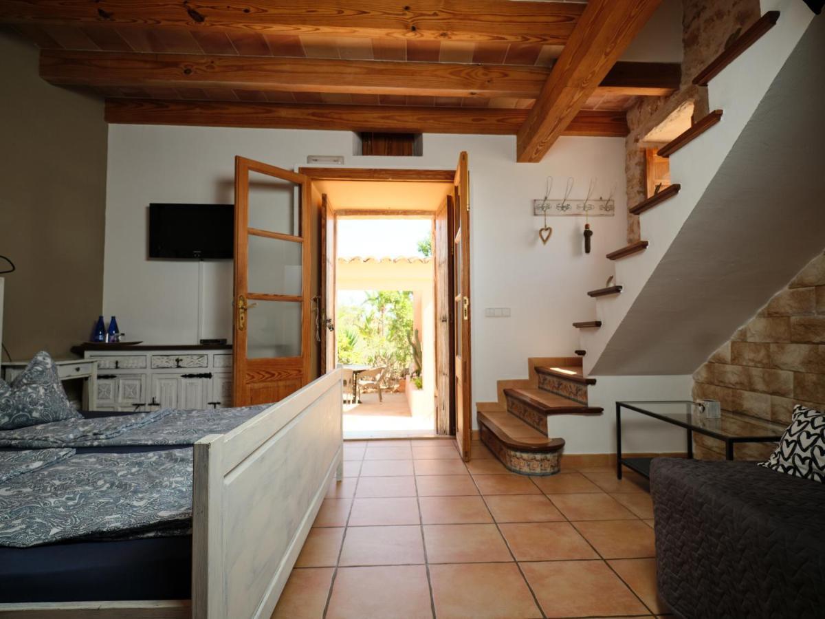 Agroturismo S Hort De Can Carrio Ag226 Ses Salines  Luaran gambar